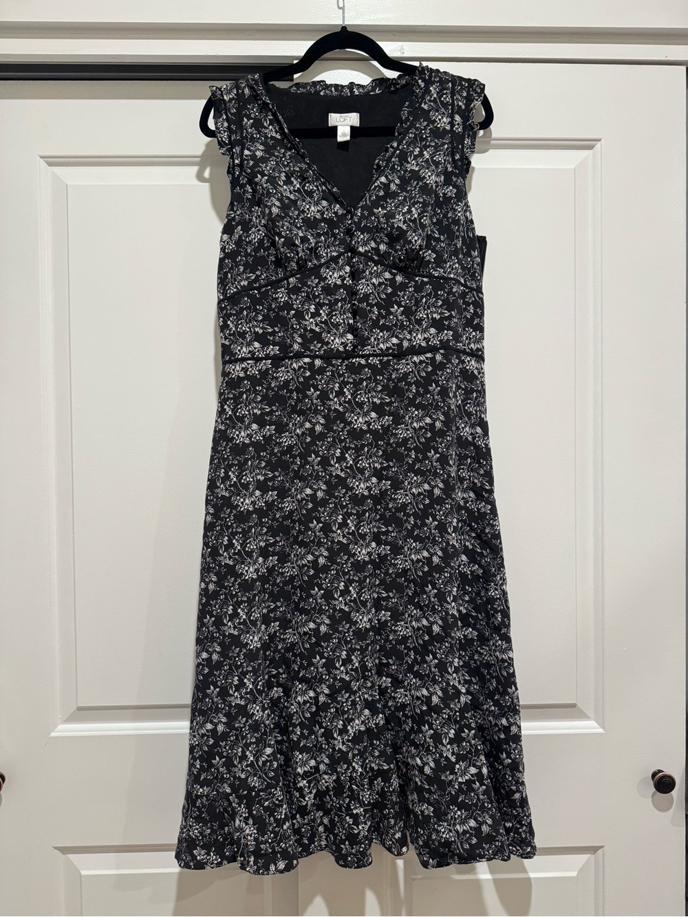 Ann Taylor Loft Dress Womens Black Floral Silk Midi Sleeveless, Size 12